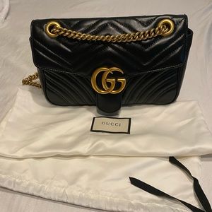 Authentic Gucci GG Marmont small shoulder bag Black matelassé chevron leather